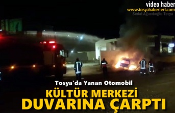 Tosya'da Geceyarısı Otomobil Cayır Cayır Yandı