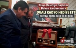 Tosya Belediye Başkanı Bakan Yardıcısına Dualı Radyo Hediye Etti